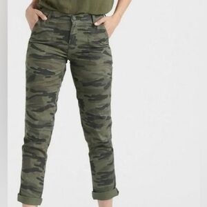 Lucky Brand The Cargo Camo‎ Lightweight Mid Rise Pants Size 2/26